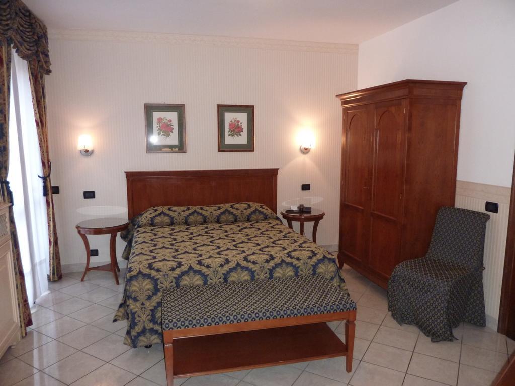 Hotel Belvedere Турин Номер фото